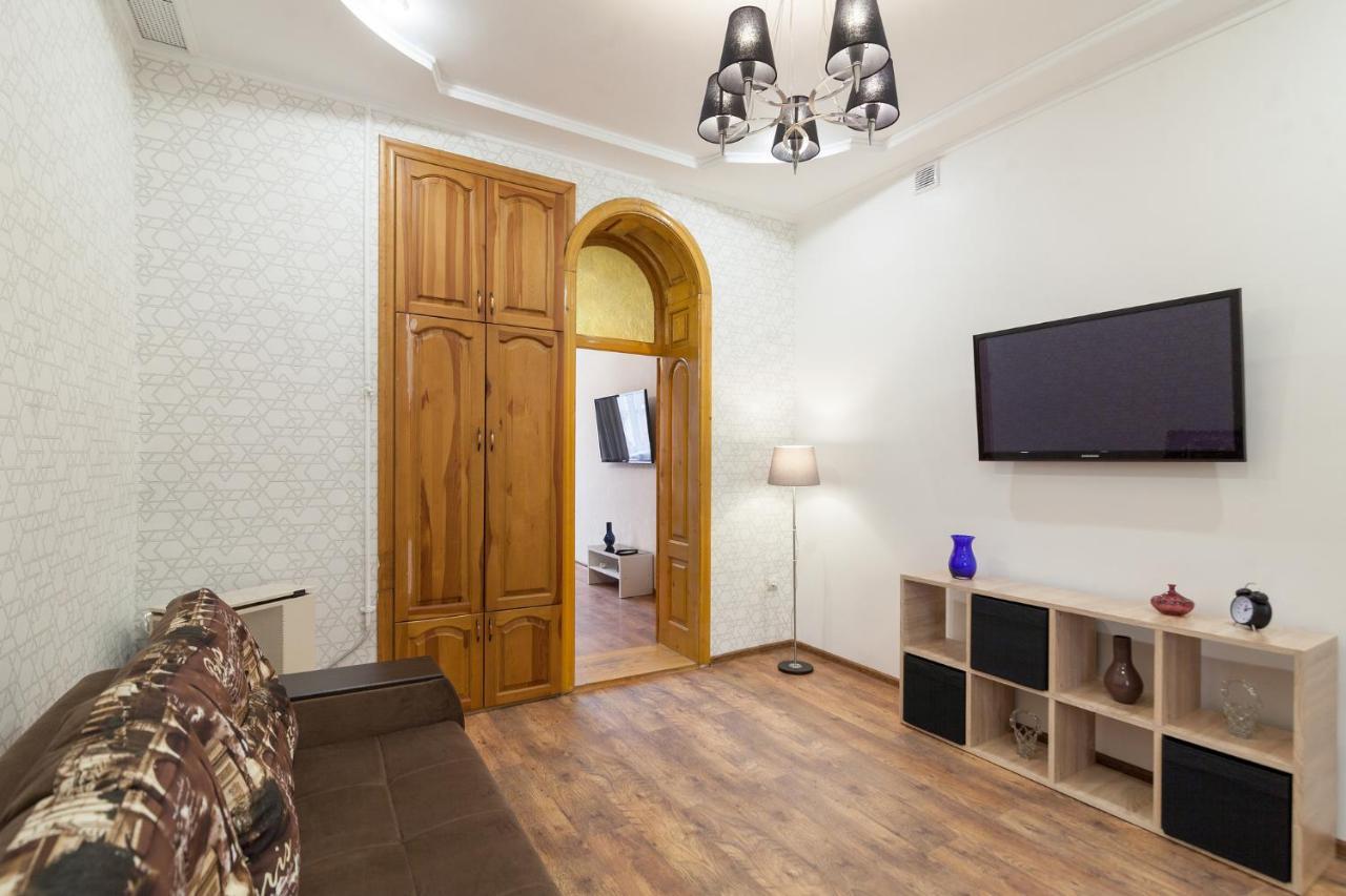 Leogrand Apartments Panteleimona Kulisha 27 Lviv Luaran gambar