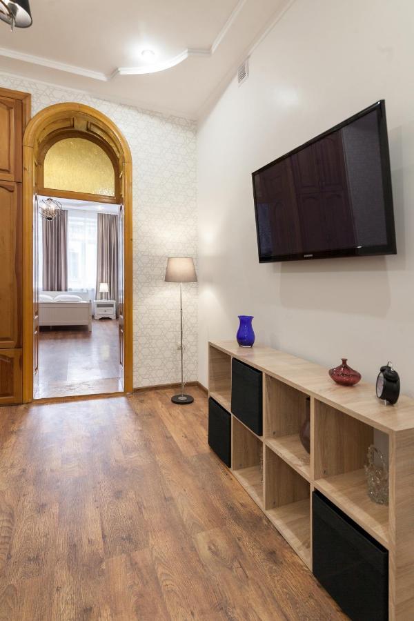 Leogrand Apartments Panteleimona Kulisha 27 Lviv Luaran gambar